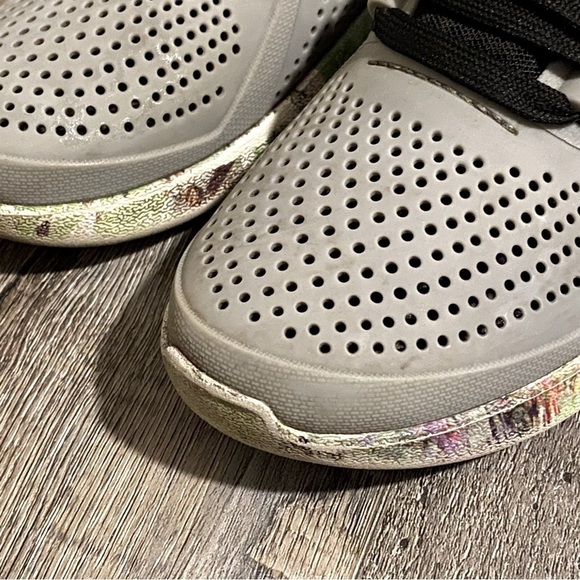 CROCS Grey Crocs Literide Neo Graff Pacer Sneaker Water Shoe Boys (Men’s Size 4) - Picture 3 of 10